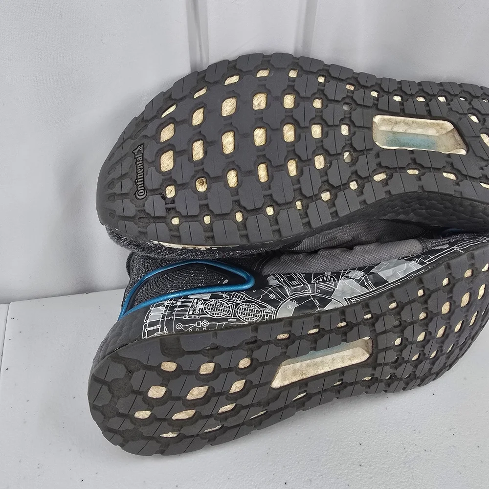 Adidas Star Wars x UltraBoost 19 Millenium Falcon Disney Shoes Men Size 9 FW0525